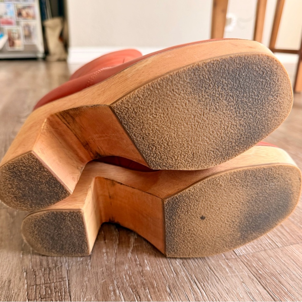 Charlotte Stone Paz Clog Boot in Sienna (9) - Picture 6 of 7
